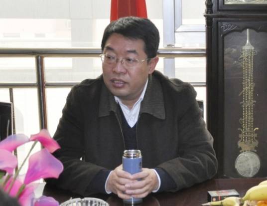 陈天雄（甘肃省高级人民法院原副院长）