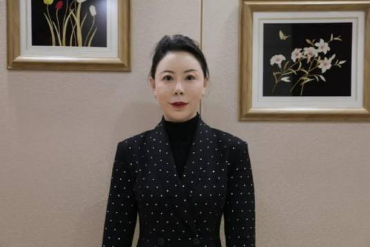 于媛媛（青海省西宁市城西区政府原副区长、党组成员）