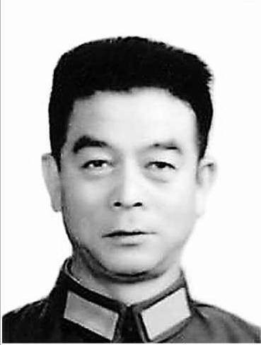 李力（原军事教育学院院长）