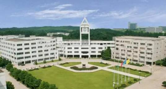 扬州理工学院