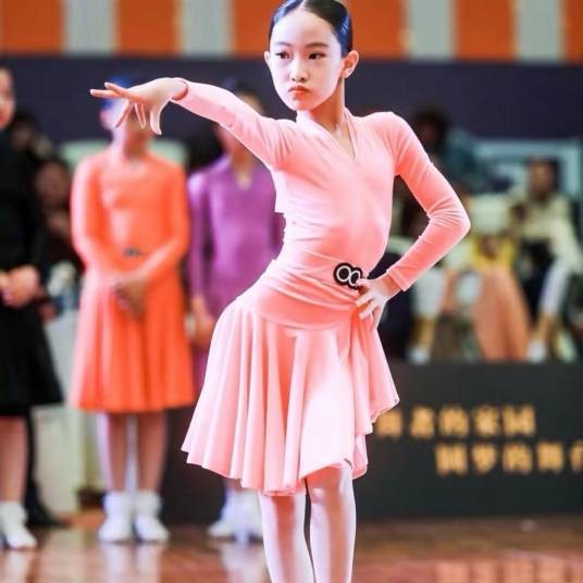 拉丁女孩乔乔