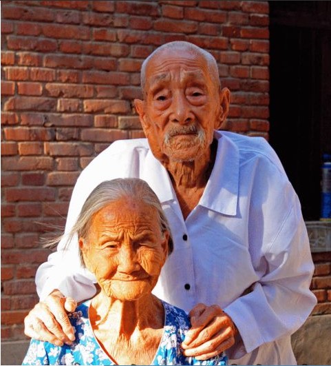 张新妞