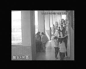 5·7仪征小学男生坠楼事件