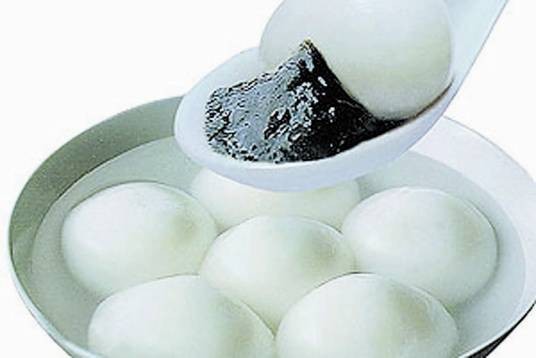 黑芝麻汤圆（浙菜系小吃）