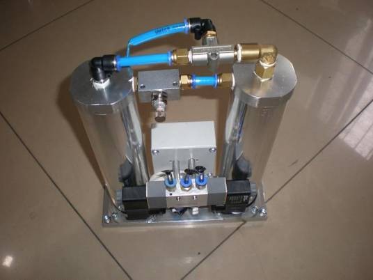 小型无热再生干燥器