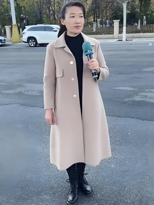 爱唱歌的70年老太太