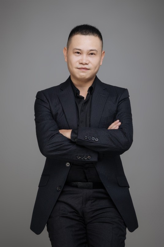 胡震宇（坚果激光电视创始人）