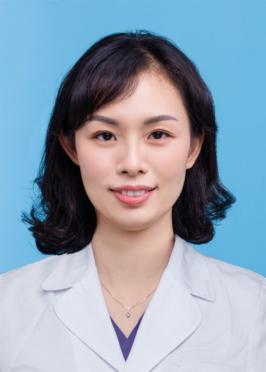 范莉（柳州市妇幼保健院生殖健康助孕中心主任）