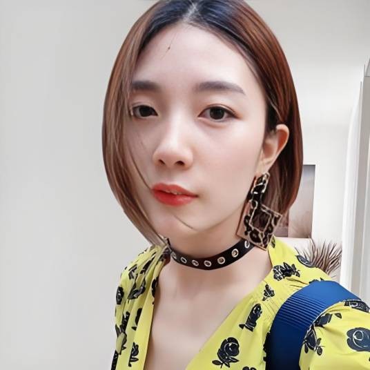伊娜小姐姐