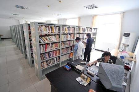 图书馆自动化（对图书馆的各项业务实行自动控制的过程）