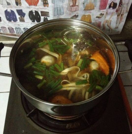 豆汁三鲜豆花火锅