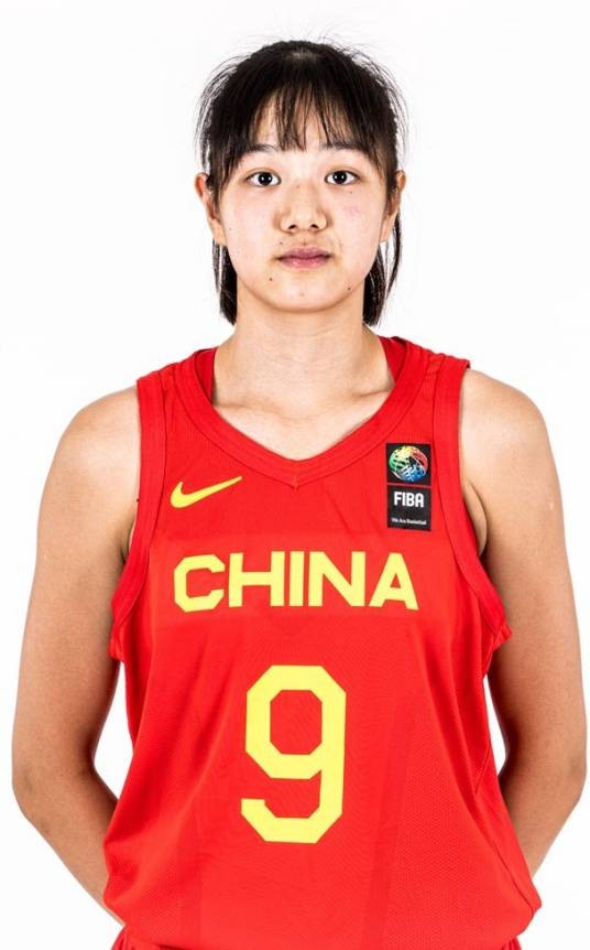 李青阳（中国女子篮球运动员）