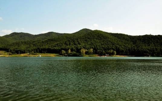 汤河水库度假村