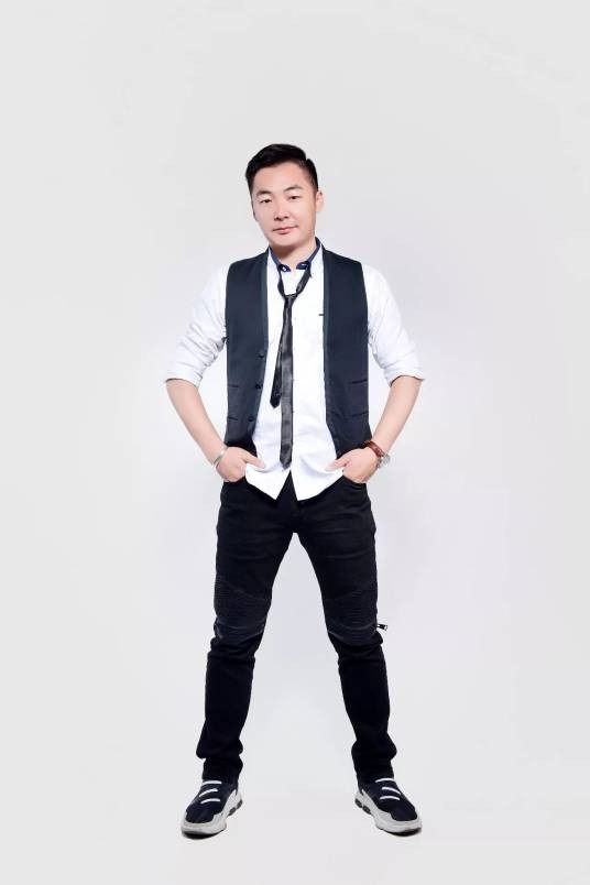 巴达荣贵（演员、编剧、导演）