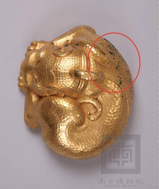 2025年南京博物院金兽掉色事件