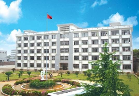 萍乡技术学院