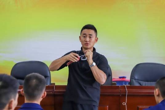 李冲（应急救援领域知名专家、CRAR救援用绳索技术体系创始人）
