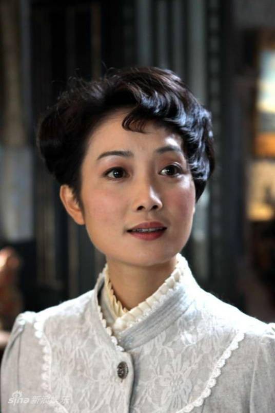 金喜宝（都市凄情悬疑剧《铁面歌女》中的角色）