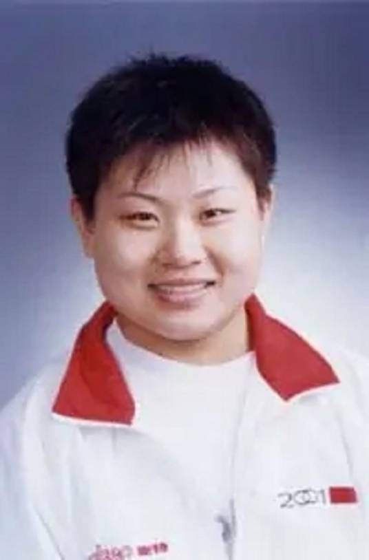 王利（中国举重运动员）