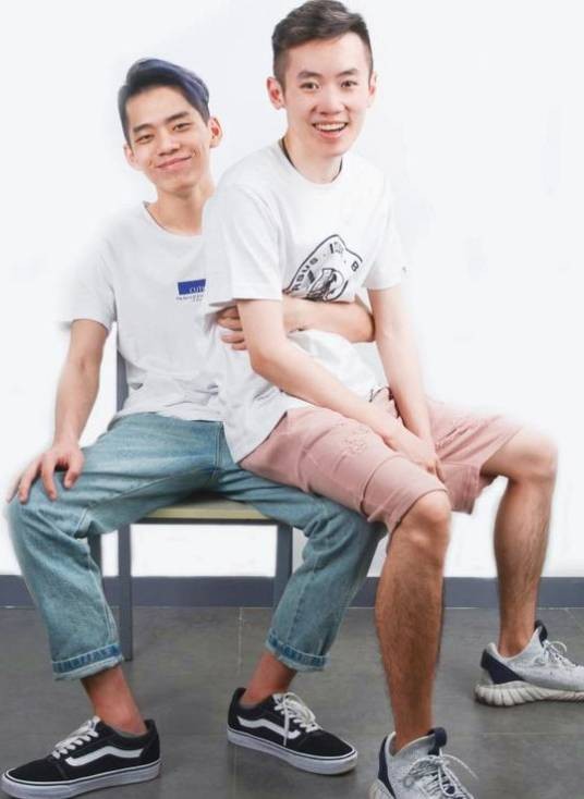 疯行兄弟