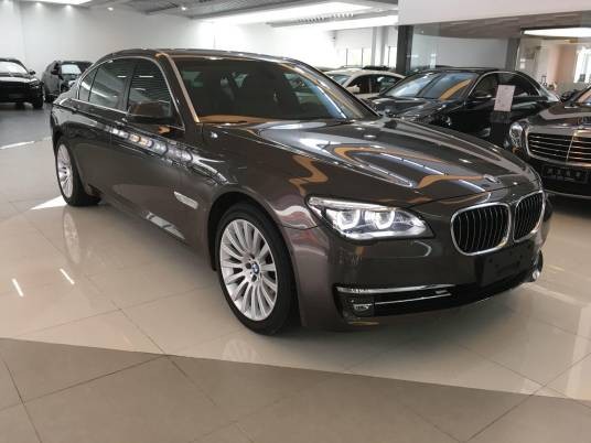 2013款宝马7系750Li xDrive