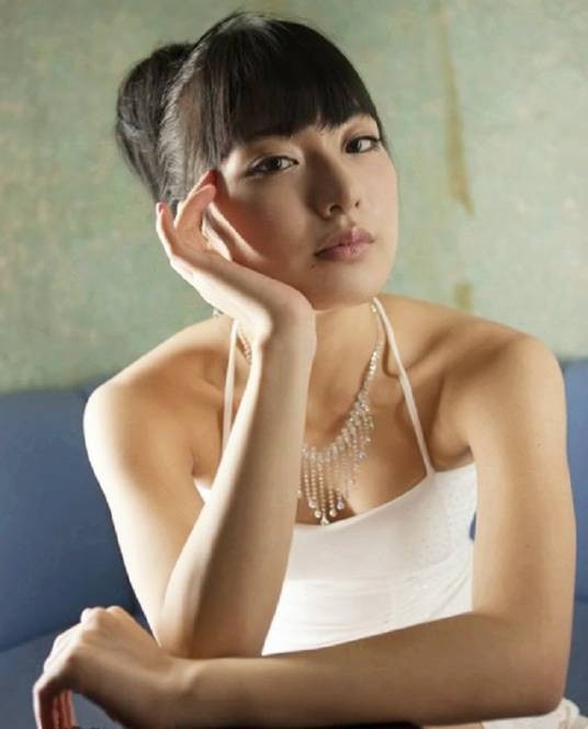 由爱可奈