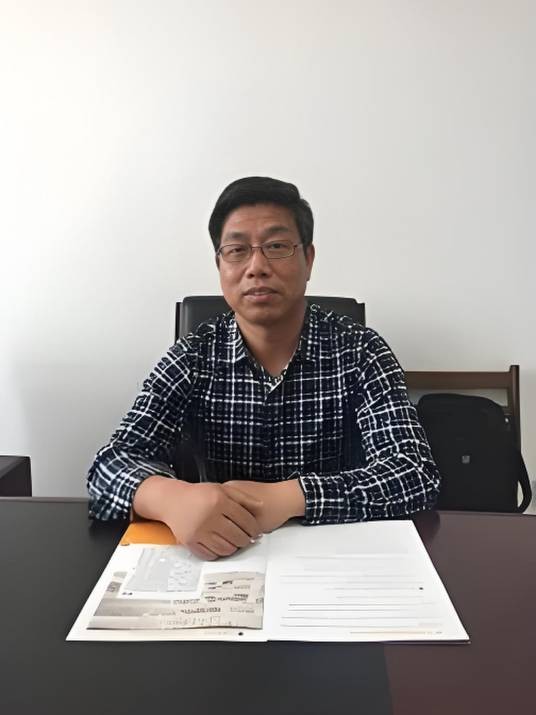 刘中兴（内蒙古科技大学稀土产业学院教授）