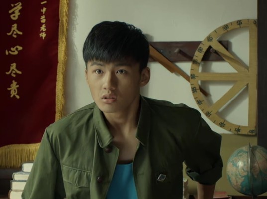 洛小乙
