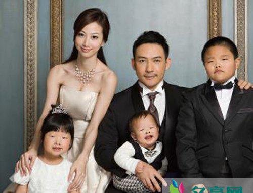 冯健离婚案是谣言吗 假新闻照片是日本美容院广告