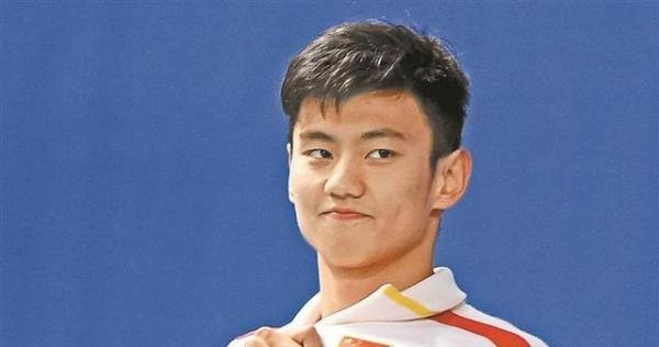 国产“泳坛王子”宁泽涛，现状态如何，为何巅峰状态选择退役？