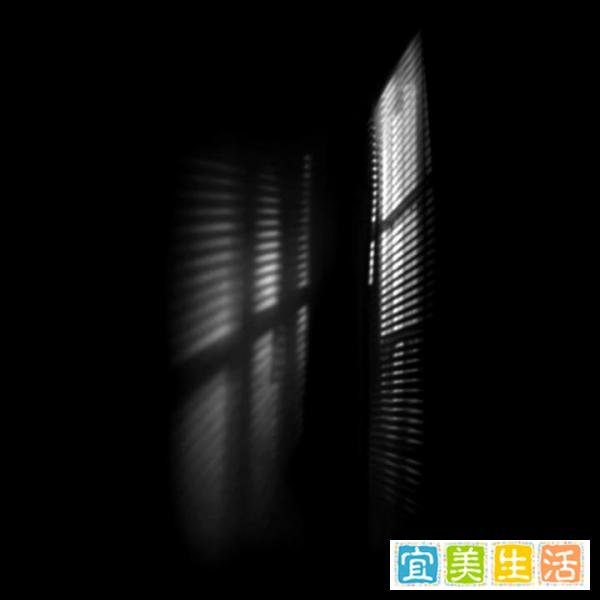 每天六点，水沟里有一具…