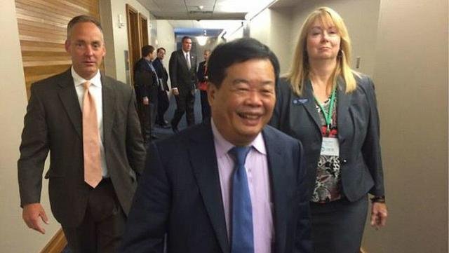 曹德旺：我捐了百亿还有百亿，儿女不退美籍，就不能继承我的遗产，为何？