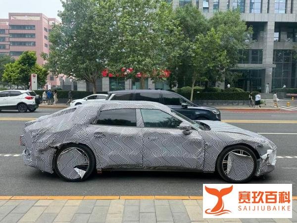 小鹏P6谍照曝光,纯电中型四门轿跑,年内上市