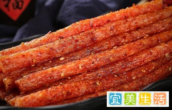 我国【辣条班】首次考核，扒一扒英国的“辣（奇）条（葩）”专业