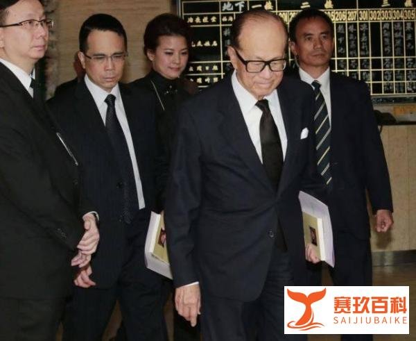得了印度的病？英国突然对李嘉诚下手，3000亿投资打水漂？