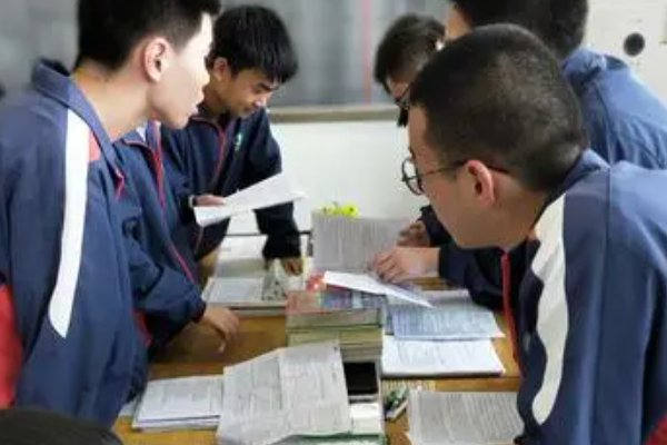 斑斓这个词是什么意思