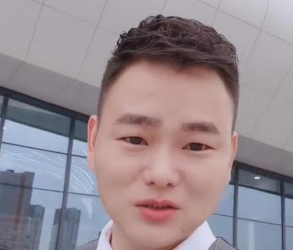 虎牙狂人现身DNF心悦精英赛，却变成大胖子，他的回应亮了