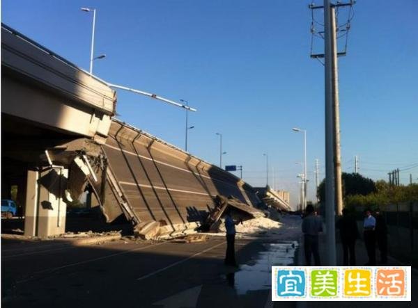 湖北高速桥梁侧翻追踪 专家:独柱墩设计有安全隐患