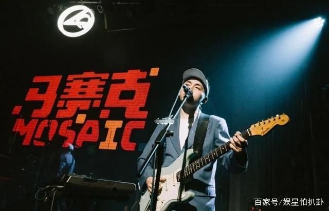 周迅与卓越相差13岁引热议，她为何对音乐人情有独钟？