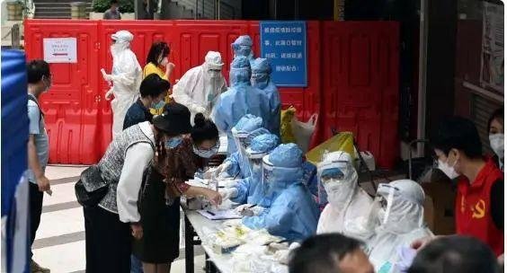 广州一星巴克出现疑似病例,疾控中心要求相关人员免费核酸检测