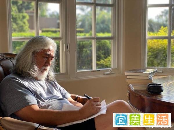 69岁名导张纪中再当爸！助理杜星霖：女儿六斤4两，感谢老天