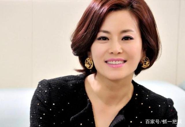 才离开老东家就又续约，李胜基重回老东家怀抱，与新恋情有关吗？