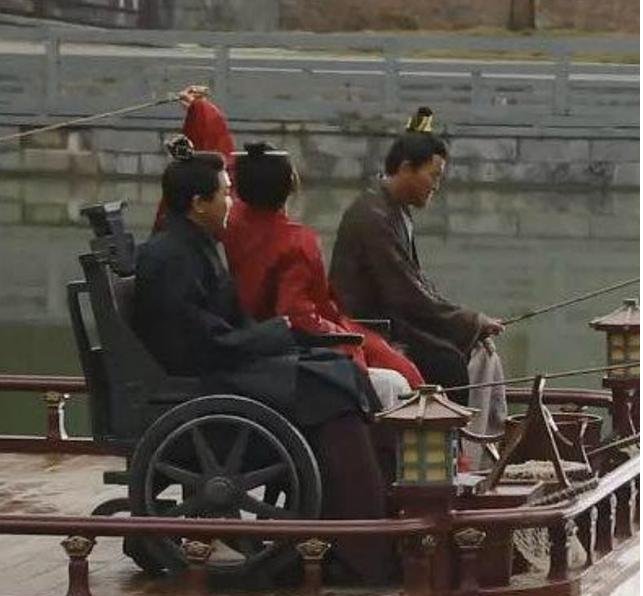 庆余年:为何庆帝是最强宗师,却惨遭五竹吊打?