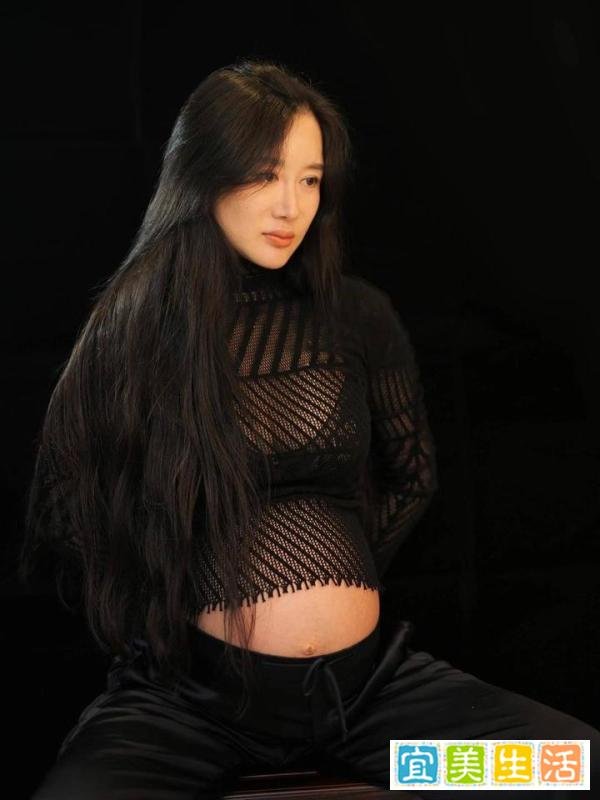 69岁名导张纪中再当爸！助理杜星霖：女儿六斤4两，感谢老天