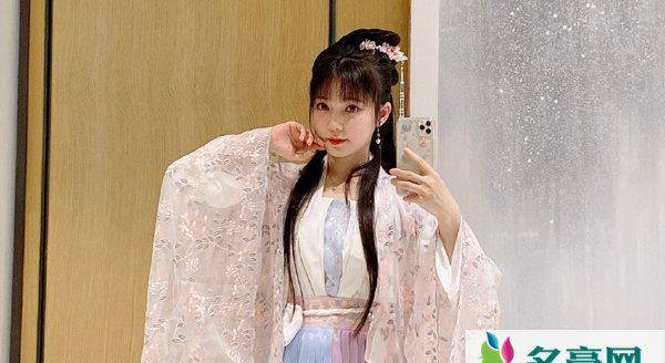 咬人猫个人资料最新消息 网红咬人猫真名直播间ID怎么火的