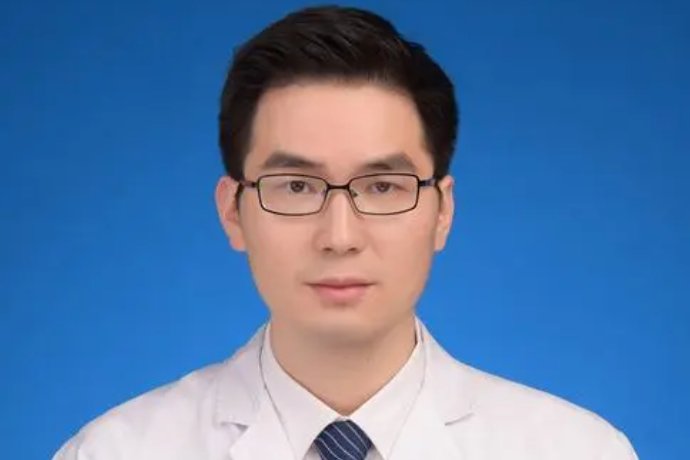 医生的英文单词