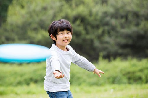 给男孩起名，叫浩天怎么样？