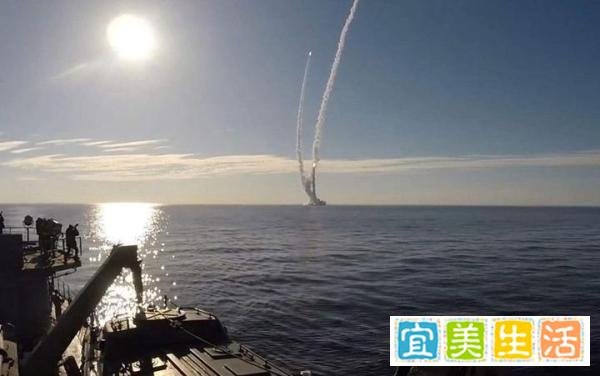 怒射两枚洲际导弹，大批核潜艇和轰炸机出击：超500枚核导弹战备