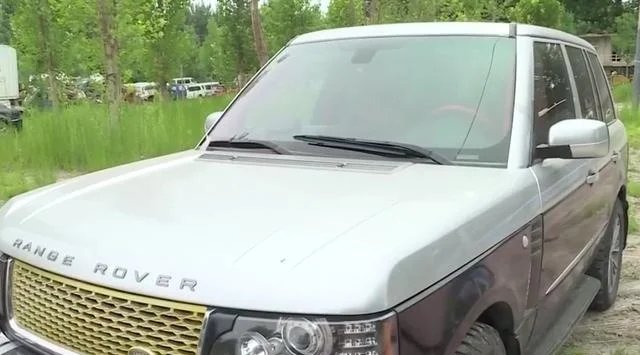 原来是“高仿”,男子花5万网购百万豪车“路虎”,这背后有何“猫腻”?