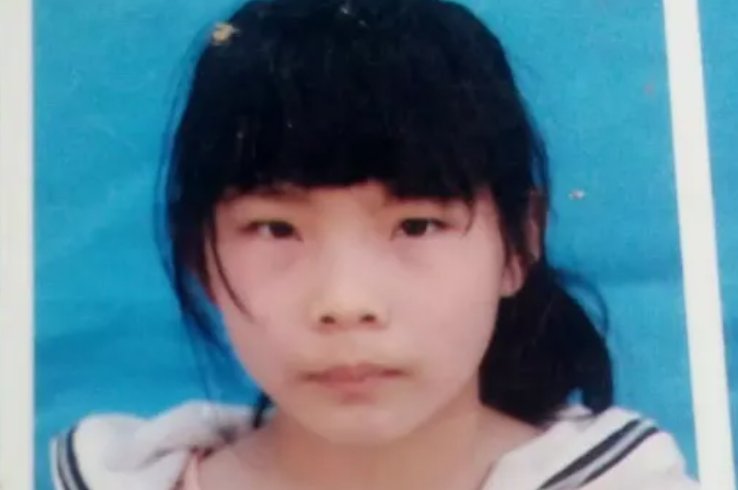 女孩在家楼下补课后失联,父母苦寻12年,为何父母仍然没有放弃?